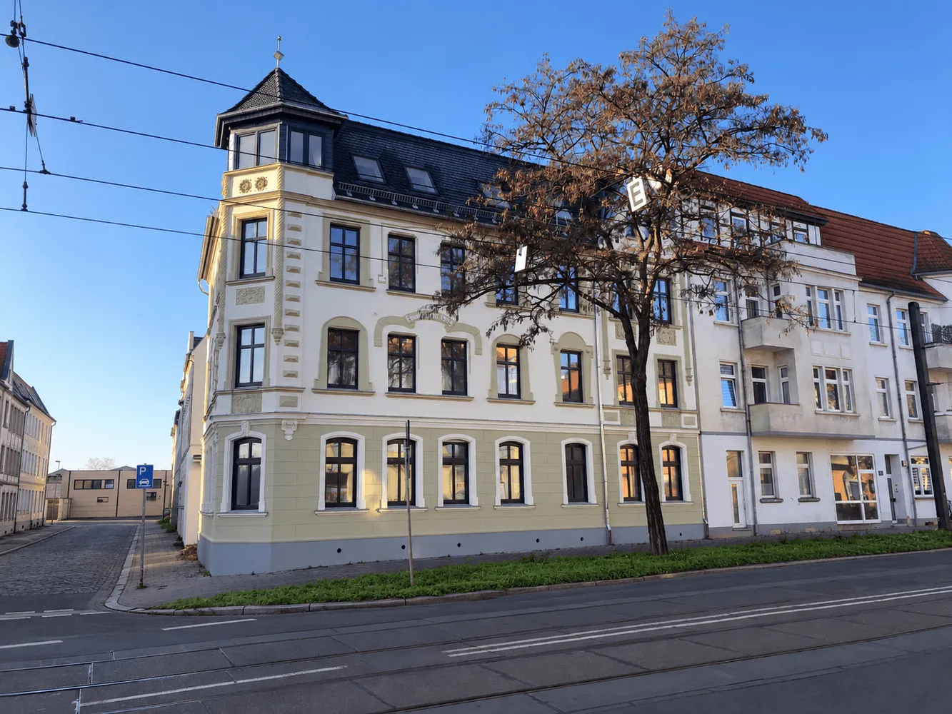 4 Zimmer Wohnung mit 139 m² in Magdeburg – Bild 1
