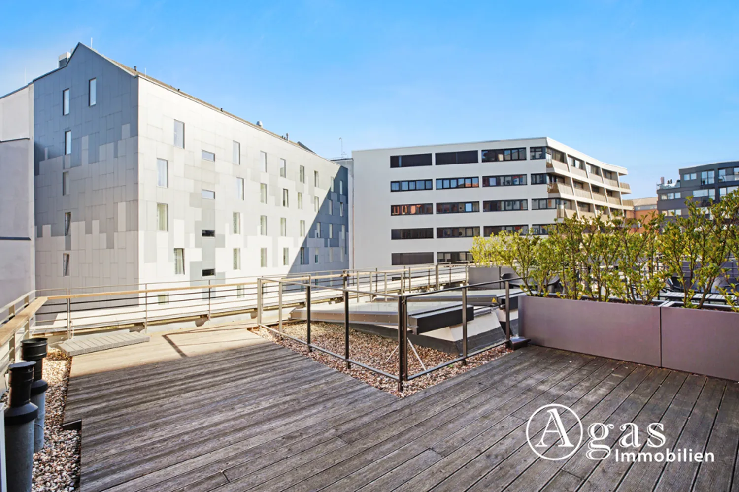 5 Zimmer Wohnung mit 250 m² in Berlin – Bild 8