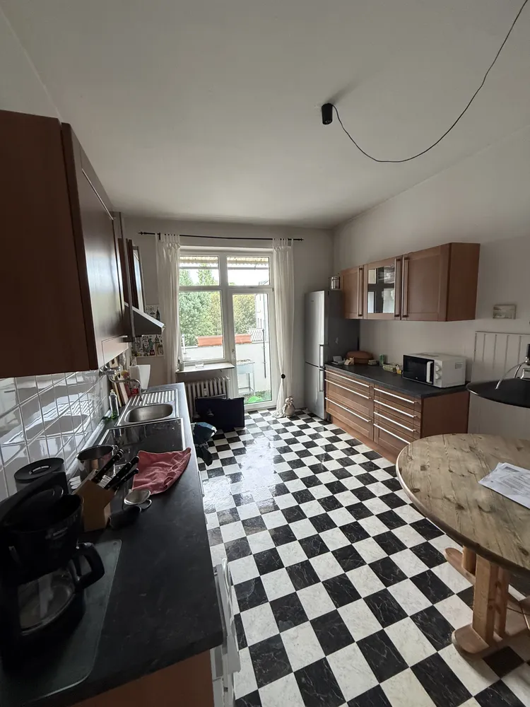 3 Zimmer Wohnung mit 98 m² in Düsseldorf – Bild 3