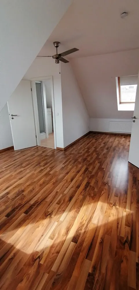 3 Zimmer Wohnung mit 95 m² in Köln – Bild 12