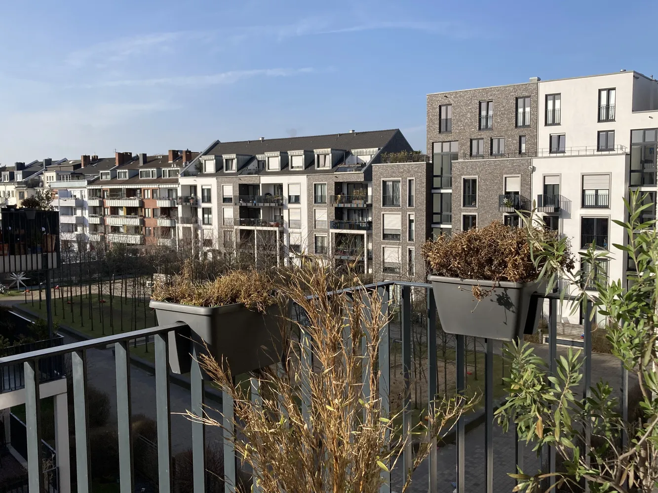3 room apartment with 90 m² in Düsseldorf – Photo 1
