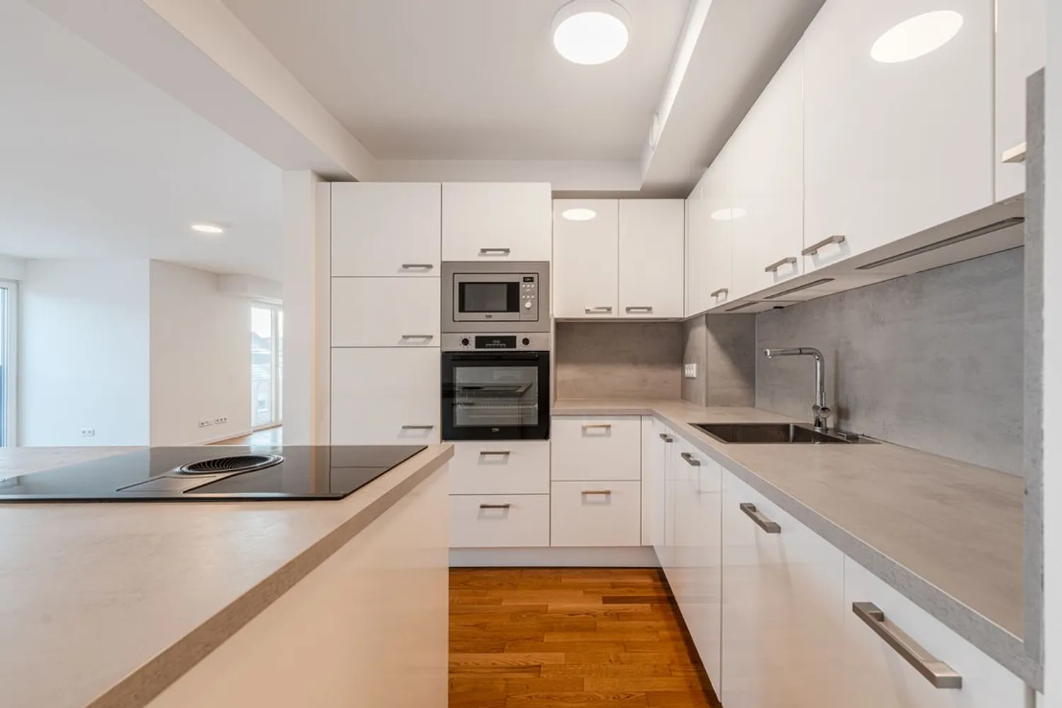 3 Zimmer Wohnung mit 80 m² in Düsseldorf – Bild 2