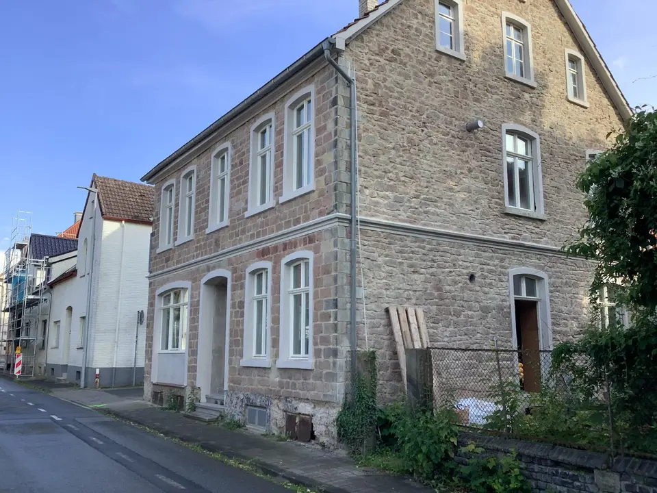 5 Zimmer Wohnung mit 160 m² in Detmold – Bild 3