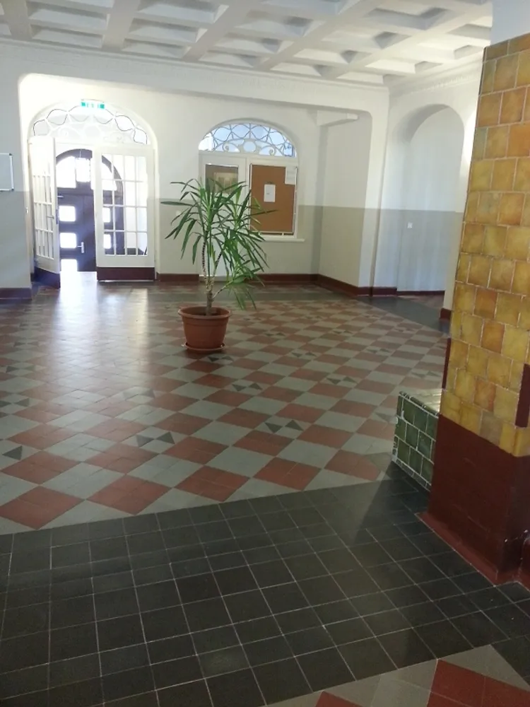 2 Zimmer Wohnung mit 53 m² in Halle (Saale) – Bild 2