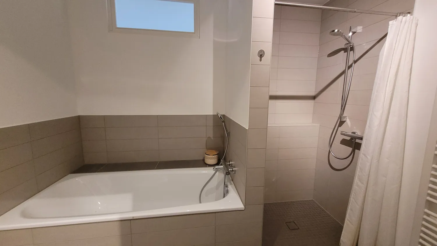 5 Zimmer Wohnung mit 111 m² in Hannover – Bild 3
