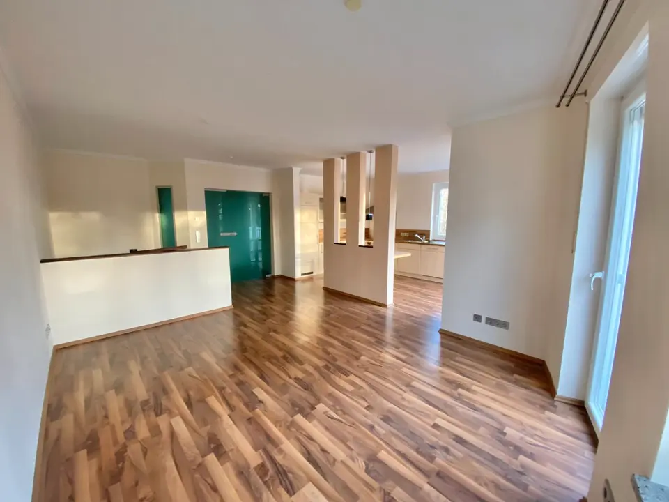 3 Zimmer Wohnung mit 78 m² in Hof – Bild 1