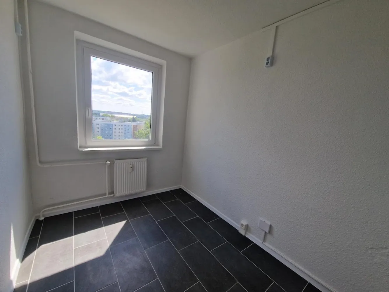 4 Zimmer Wohnung mit 80 m² in Rostock – Bild 3