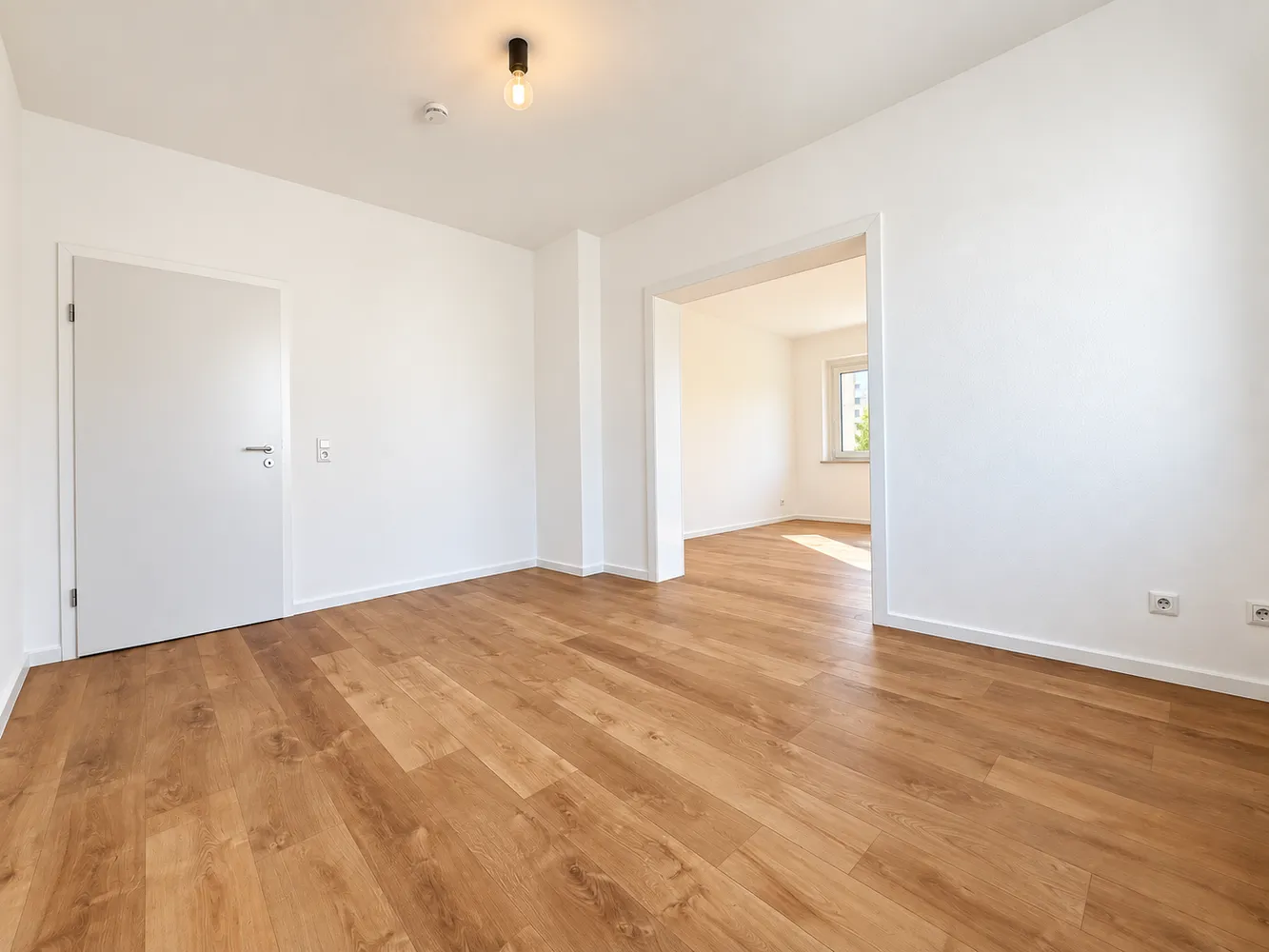 4 Zimmer Wohnung mit 100 m² in Merseburg – Bild 2