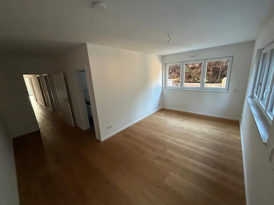 4 Zimmer Wohnung mit 111 m² in Wiesbaden – Bild 3