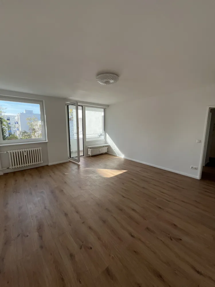 2 room apartment with 58 m² in Berlin – Photo 2