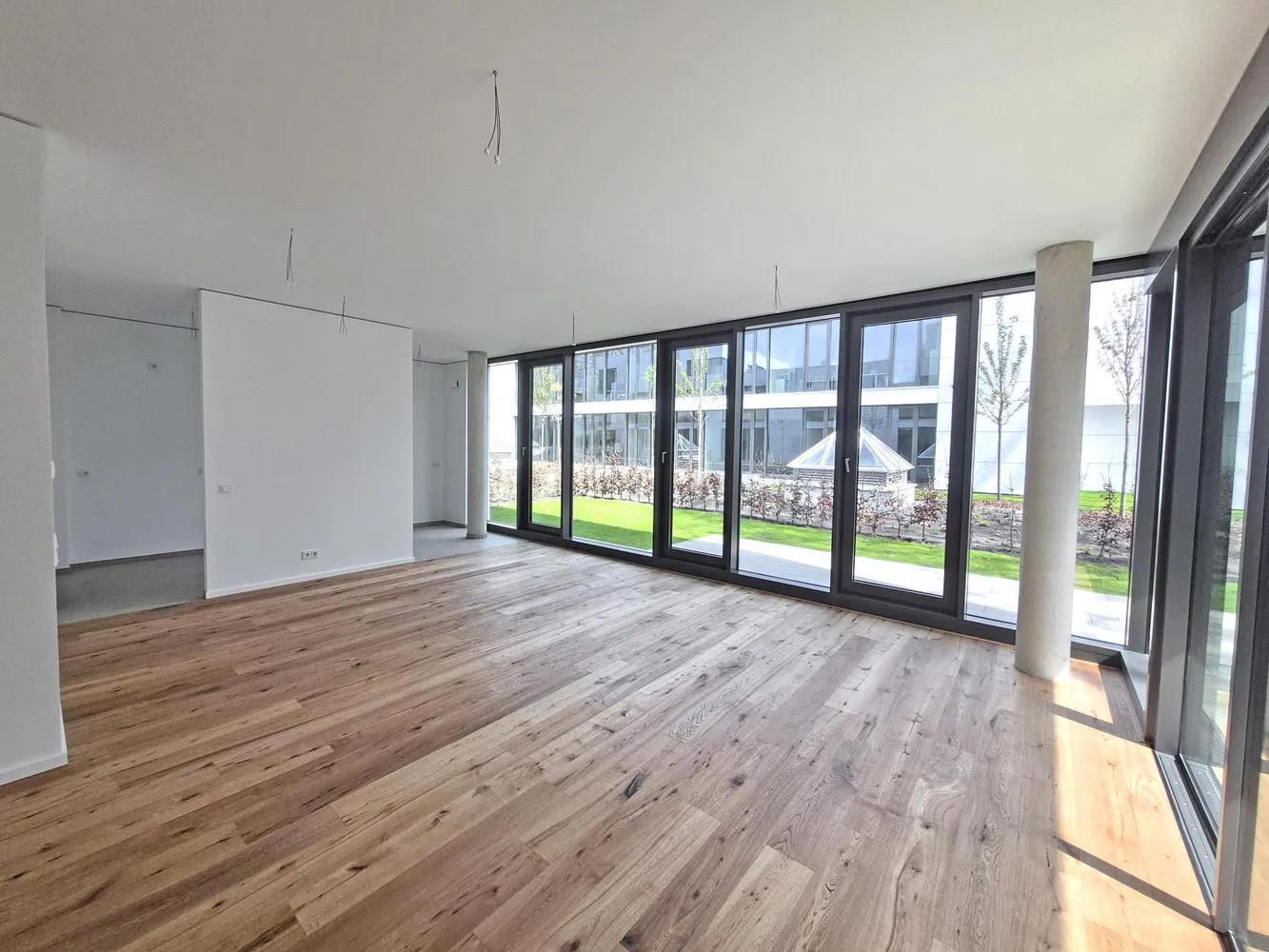 2 Zimmer Wohnung mit 118 m² in Hannover – Bild 2