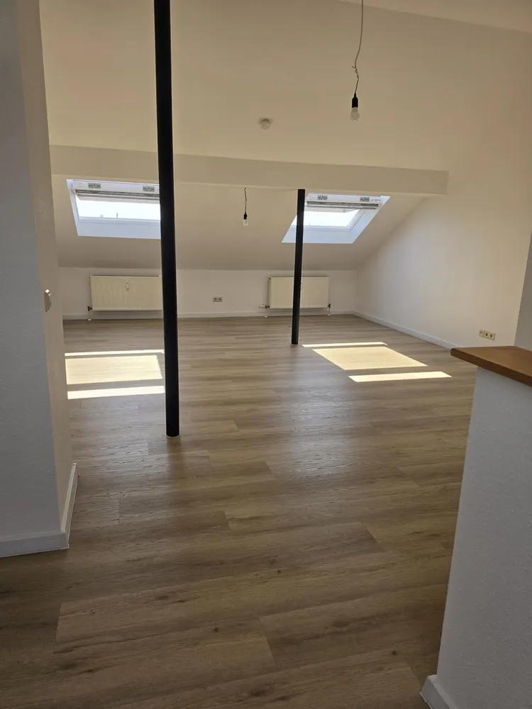 4 Zimmer Wohnung mit 113 m² in Ludwigshafen am Rhein – Bild 1