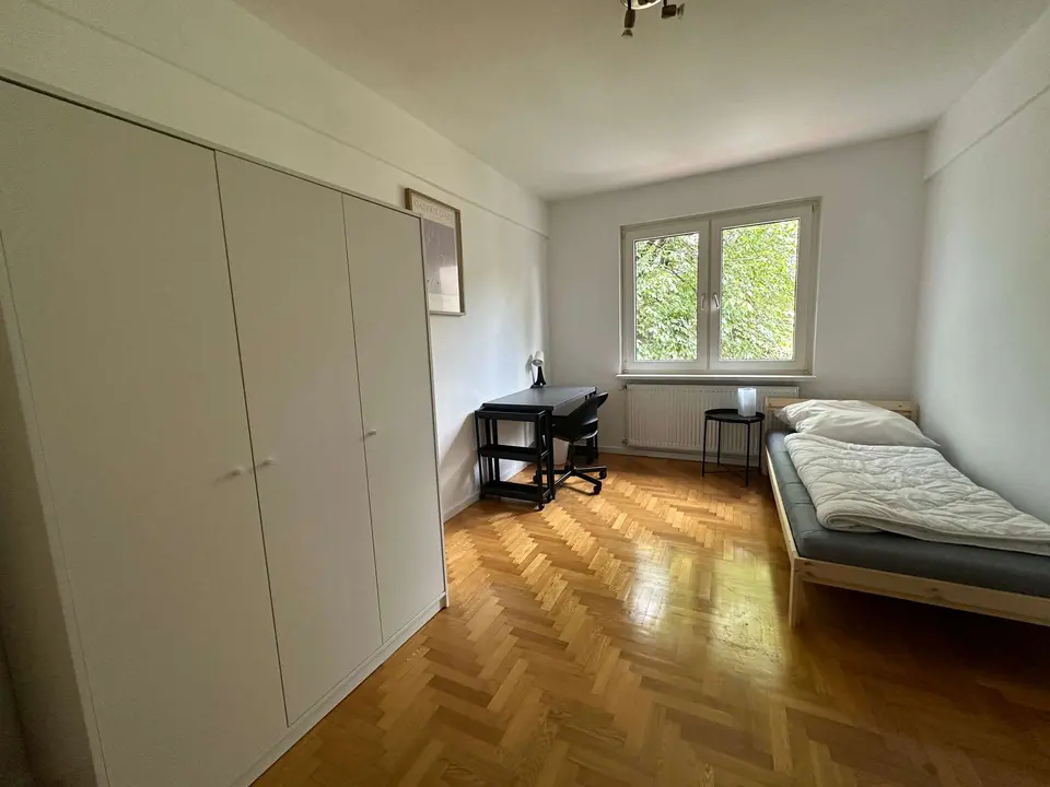 19 Zimmer Wohnung mit 70 m² in Essen – Bild 6