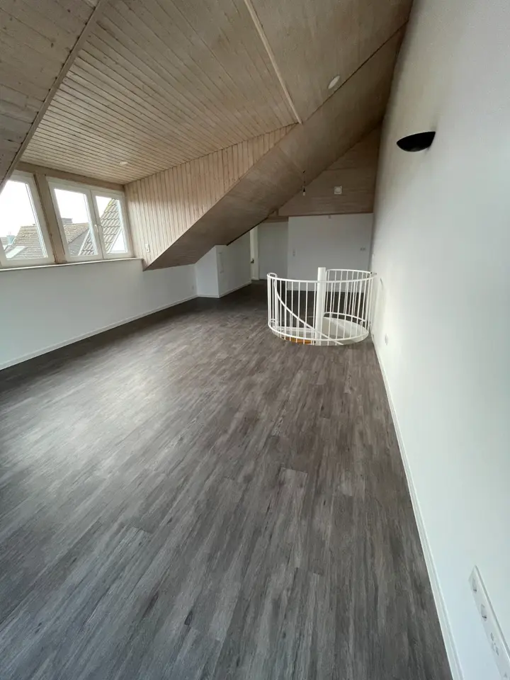 4 Zimmer Wohnung mit 110 m² in Kerpen – Bild 2