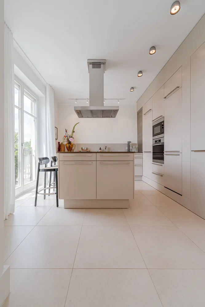 4 Zimmer Wohnung mit 170 m² in Düsseldorf – Bild 12