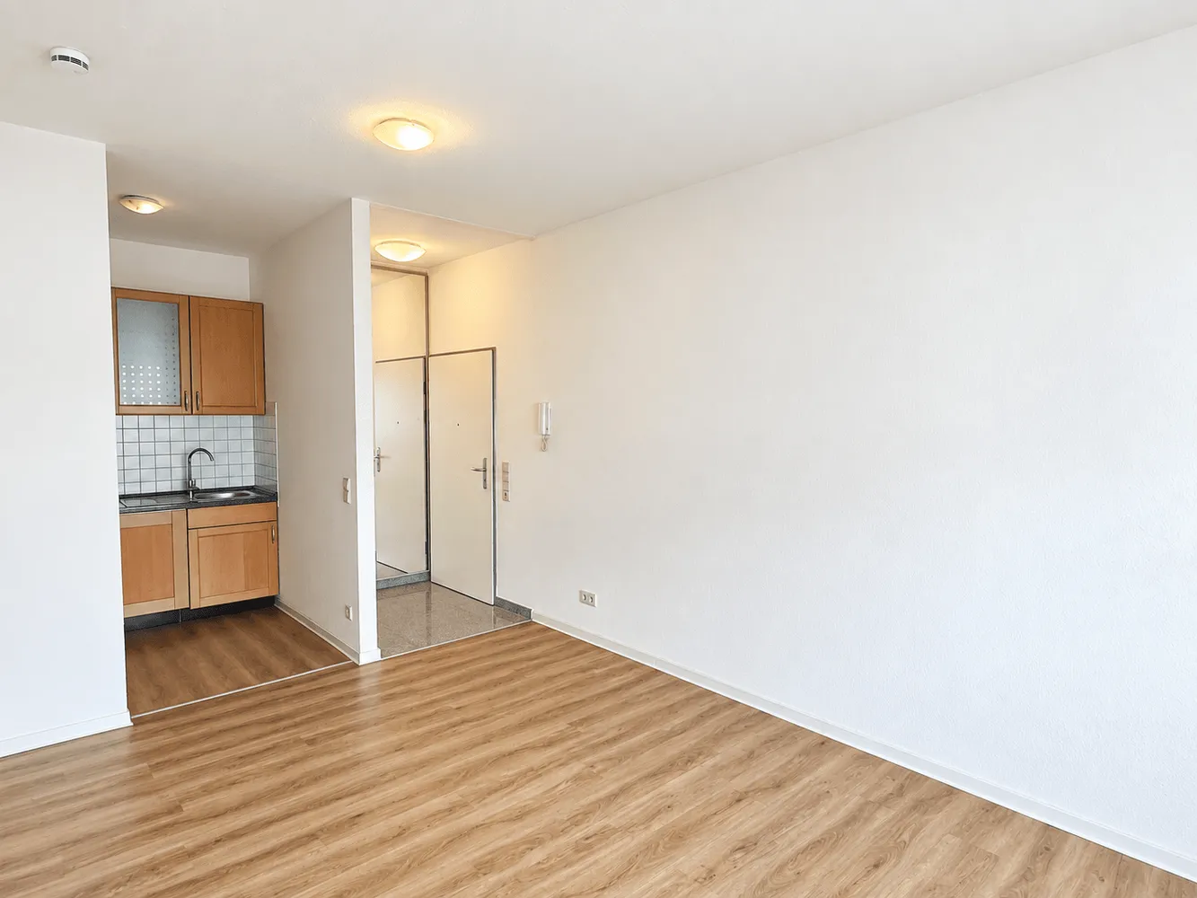 1 Zimmer Wohnung mit 44 m² in Saarbrücken – Bild 2