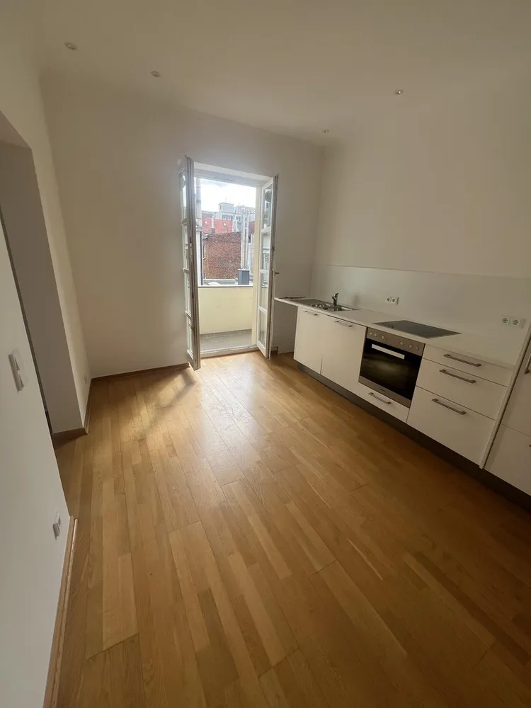 2 Zimmer Wohnung mit 60 m² in Düsseldorf – Bild 2