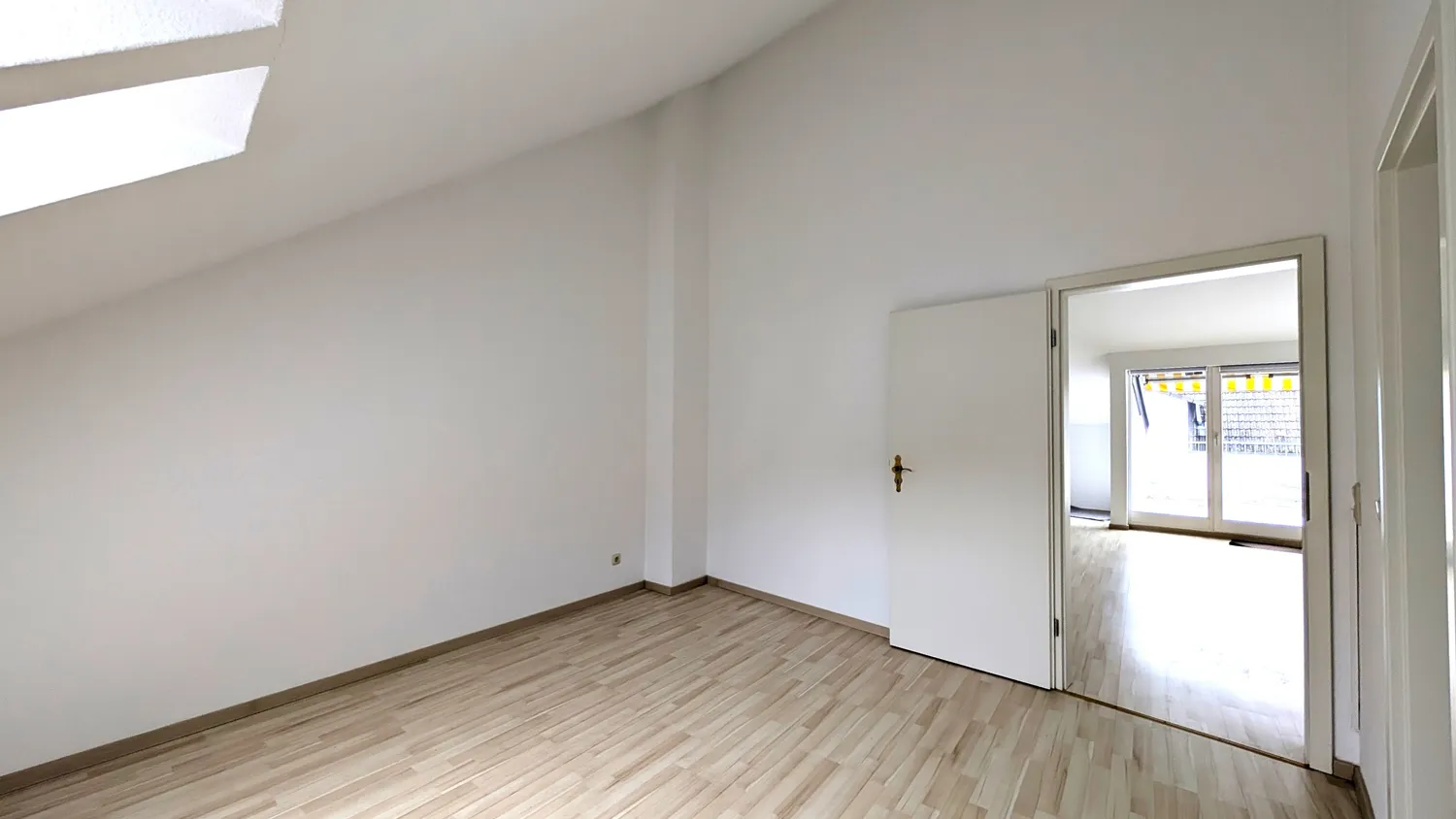 3 Zimmer Wohnung mit 80 m² in Wiesbaden – Bild 6