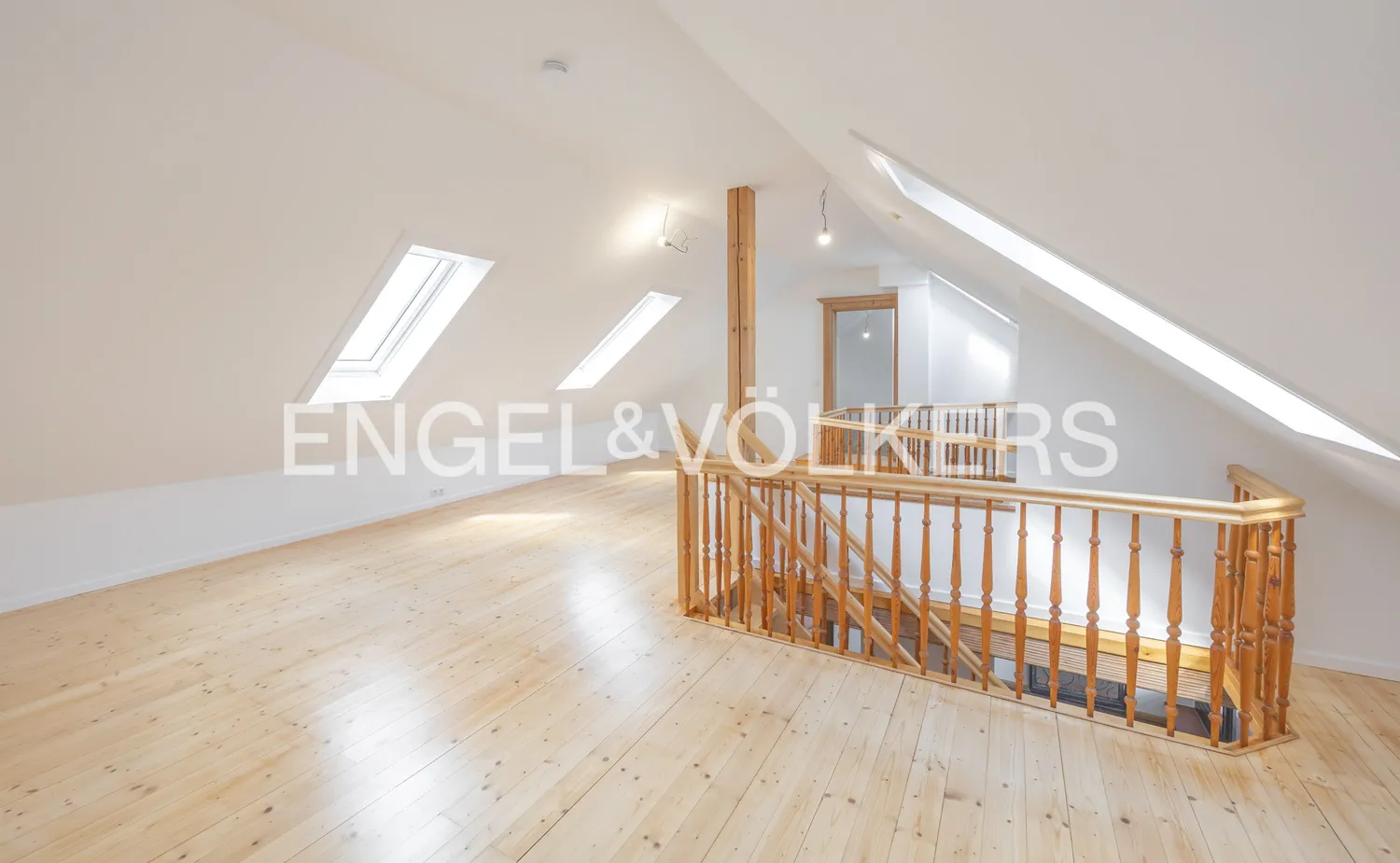 6 Zimmer Wohnung mit 164 m² in Germering – Bild 10