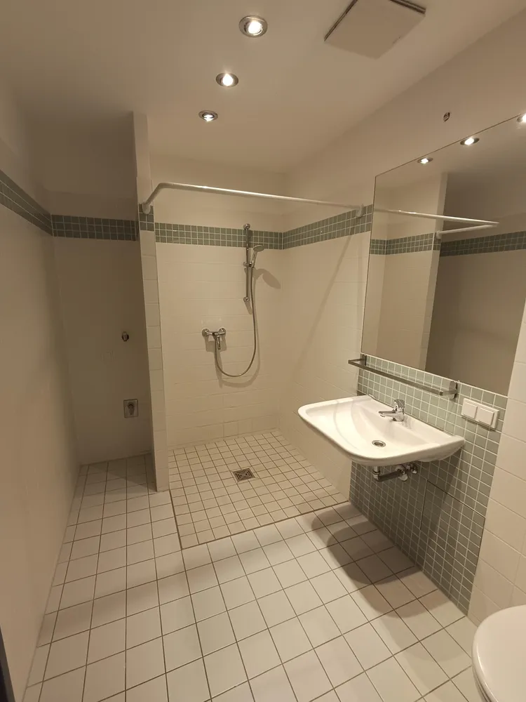 2 Zimmer Wohnung mit 55 m² in Berlin – Bild 6