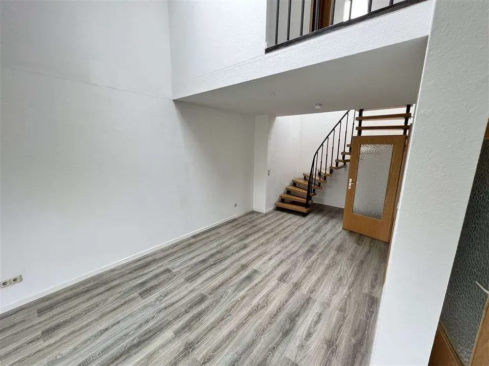 2 Zimmer Wohnung mit 67 m² in Zwickau – Bild 1