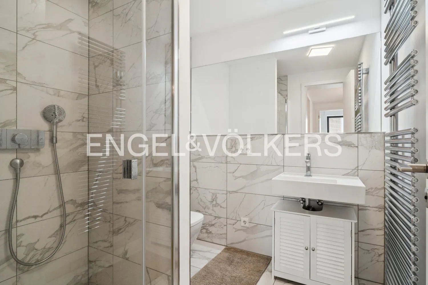 4 room apartment with 107 m² in Frankfurt am Main – Photo 10