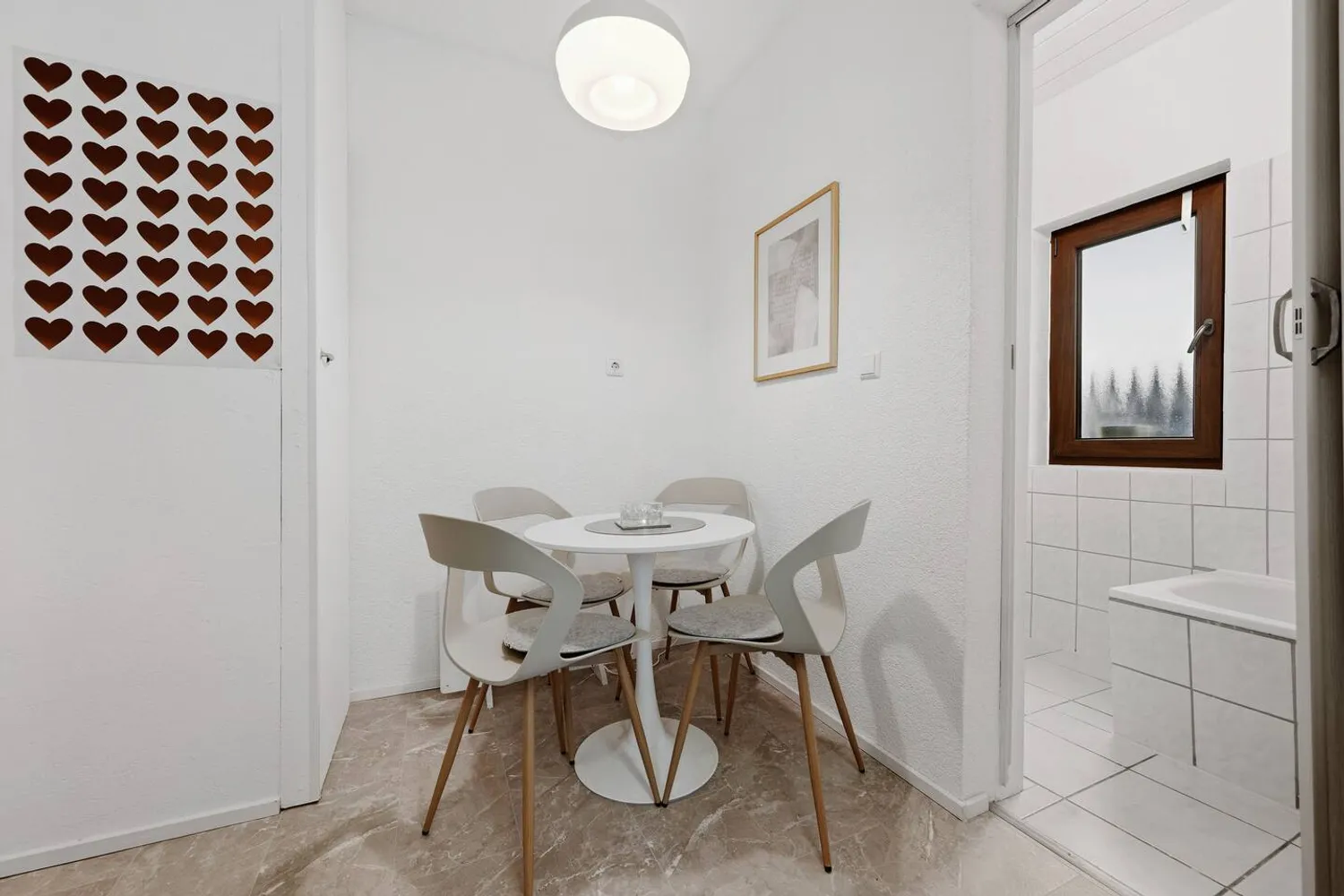 3 Zimmer Wohnung mit 74 m² in Stuttgart – Bild 2