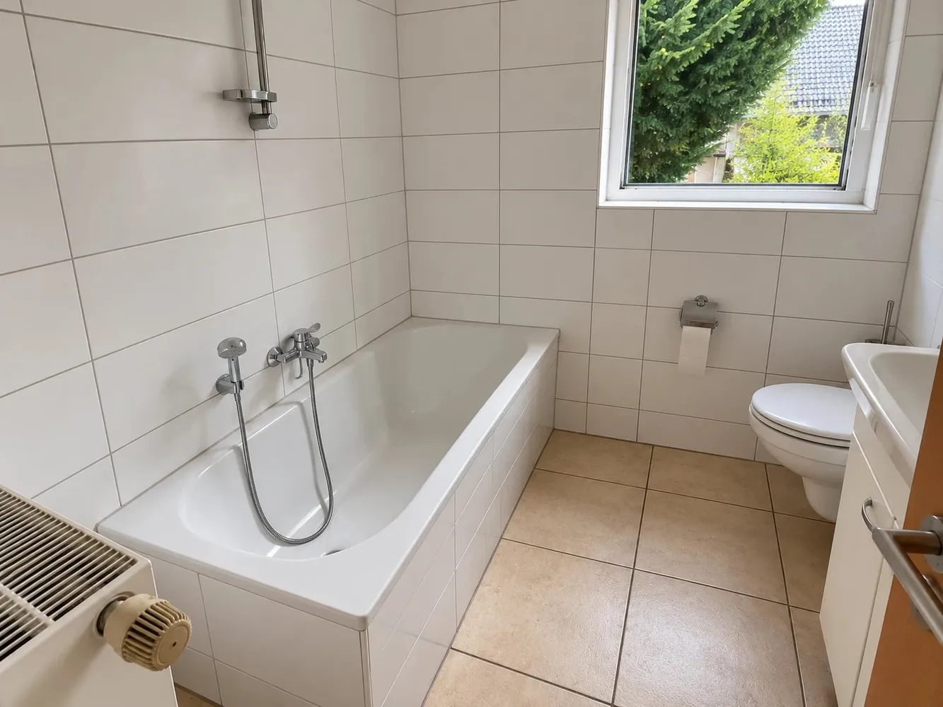 2 Zimmer Wohnung mit 52 m² in Hürth – Bild 2