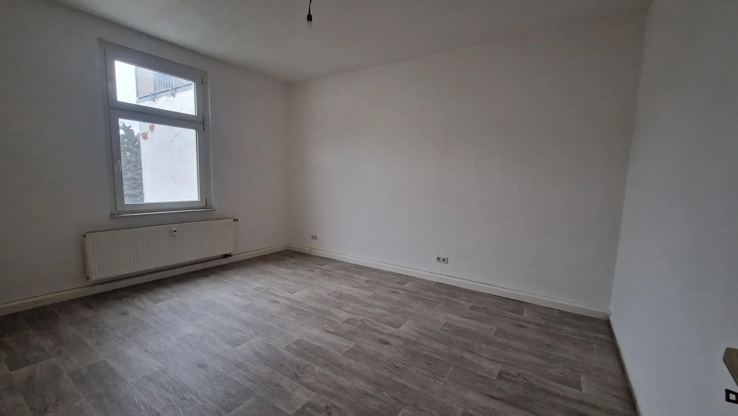 2 Zimmer Wohnung mit 62 m² in Dessau-Roßlau – Bild 1