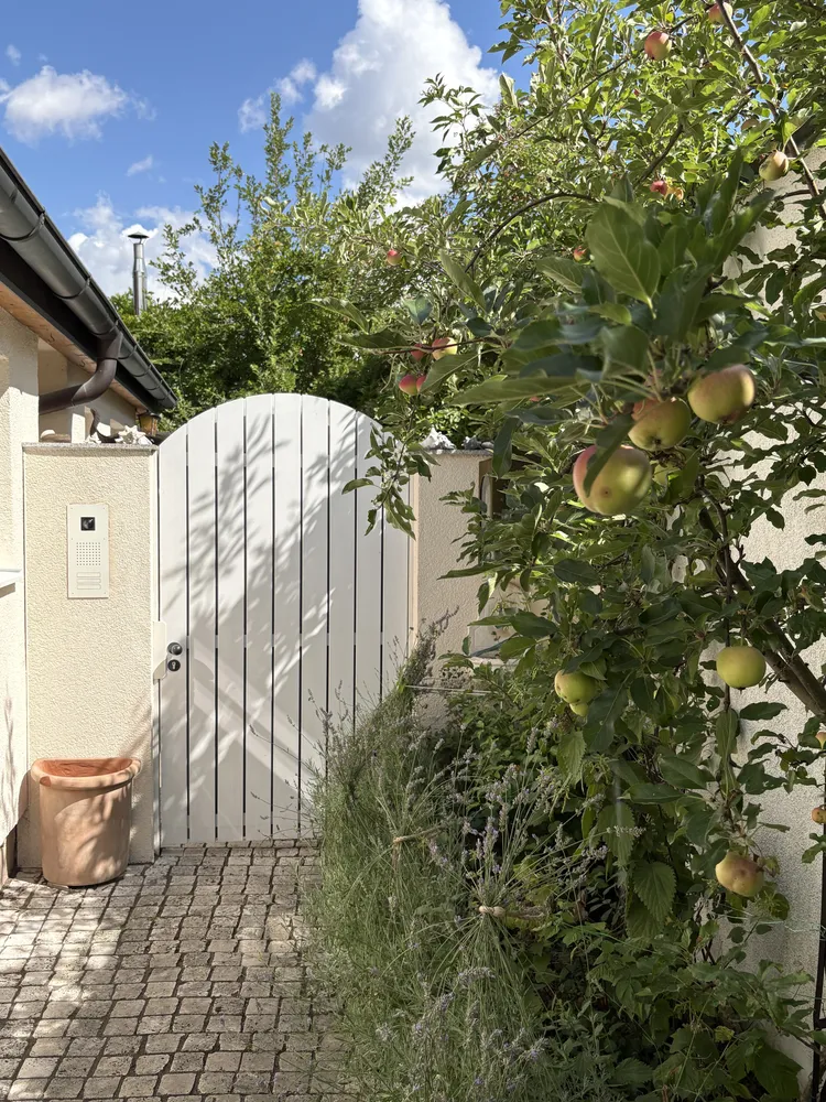 3 Zimmer Wohnung mit 110 m² in München – Bild 2