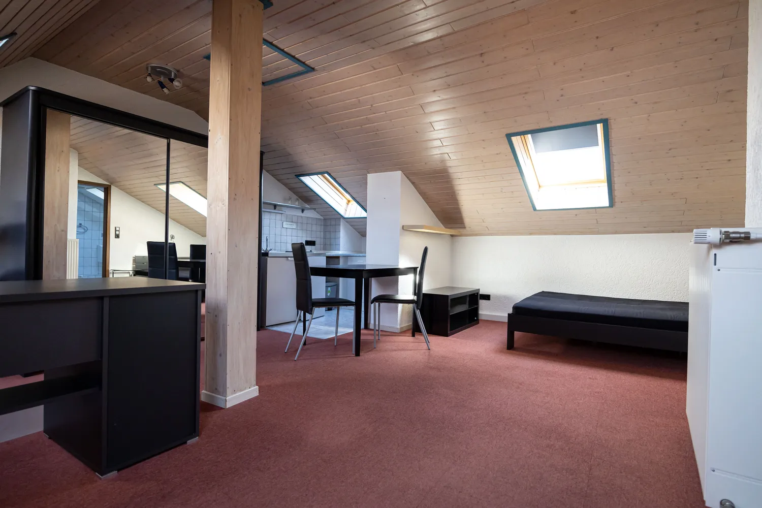 1 room apartment with 28 m² in Wiesbaden – Photo 2