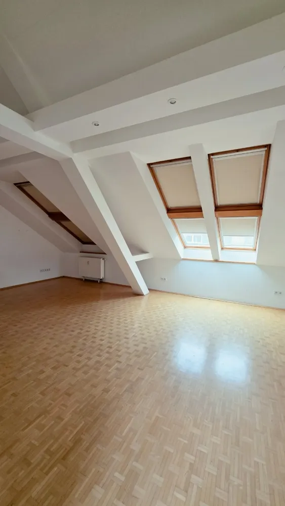 5 Zimmer Wohnung mit 197 m² in Krefeld – Bild 4