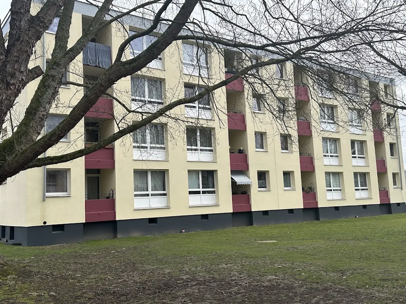 3 Zimmer Wohnung mit 70 m² in Moers – Bild 1