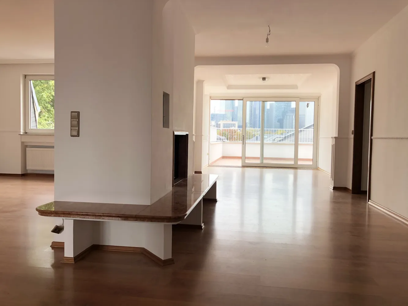 7 Zimmer Wohnung mit 237 m² in Frankfurt am Main – Bild 6