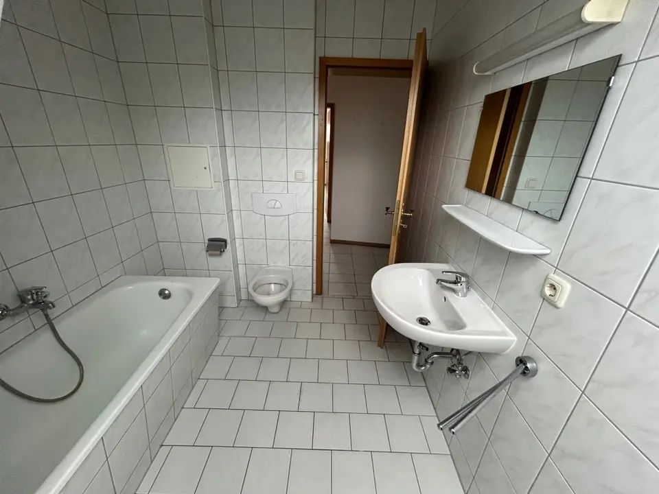 2 Zimmer Wohnung mit 39 m² in Altenburg – Bild 4