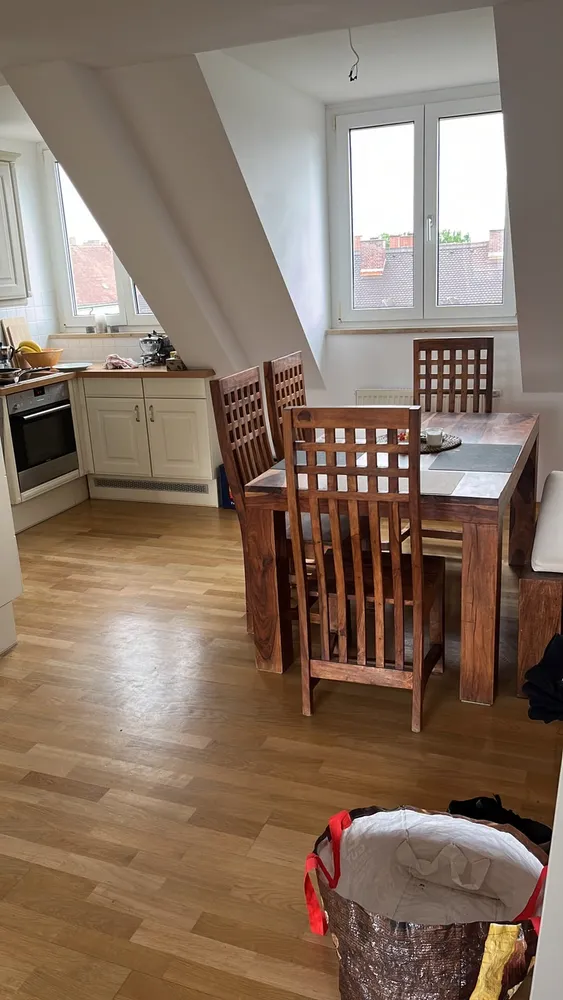 3 Zimmer Wohnung mit 85 m² in München – Bild 2