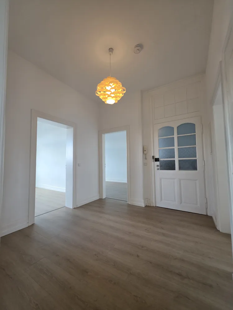 3 Zimmer Wohnung mit 95 m² in Frankfurt am Main – Bild 6