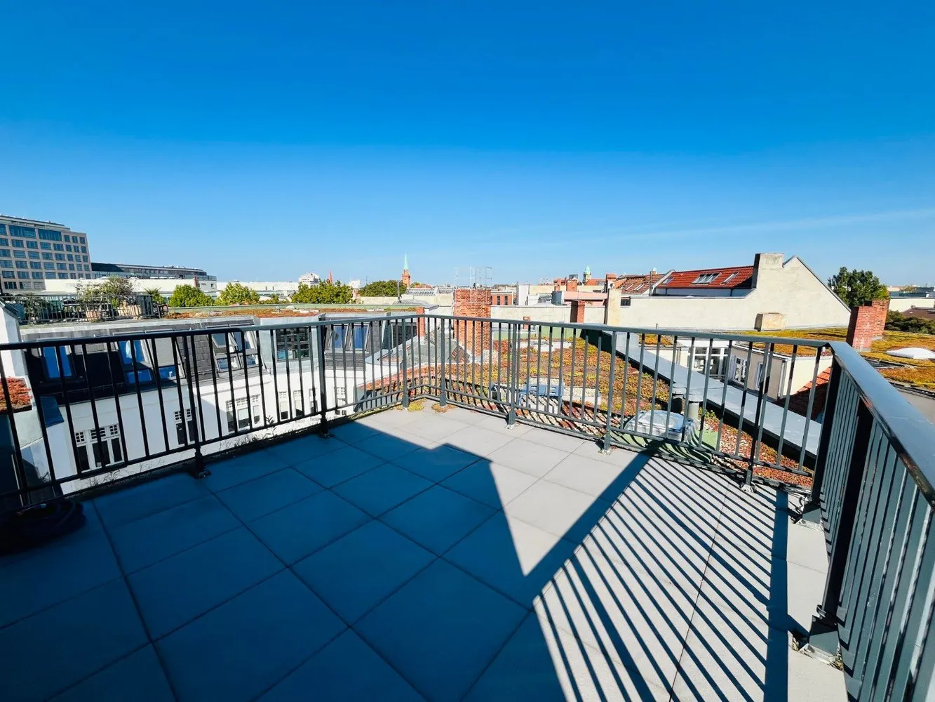 4 Zimmer Wohnung mit 210 m² in Berlin – Bild 2