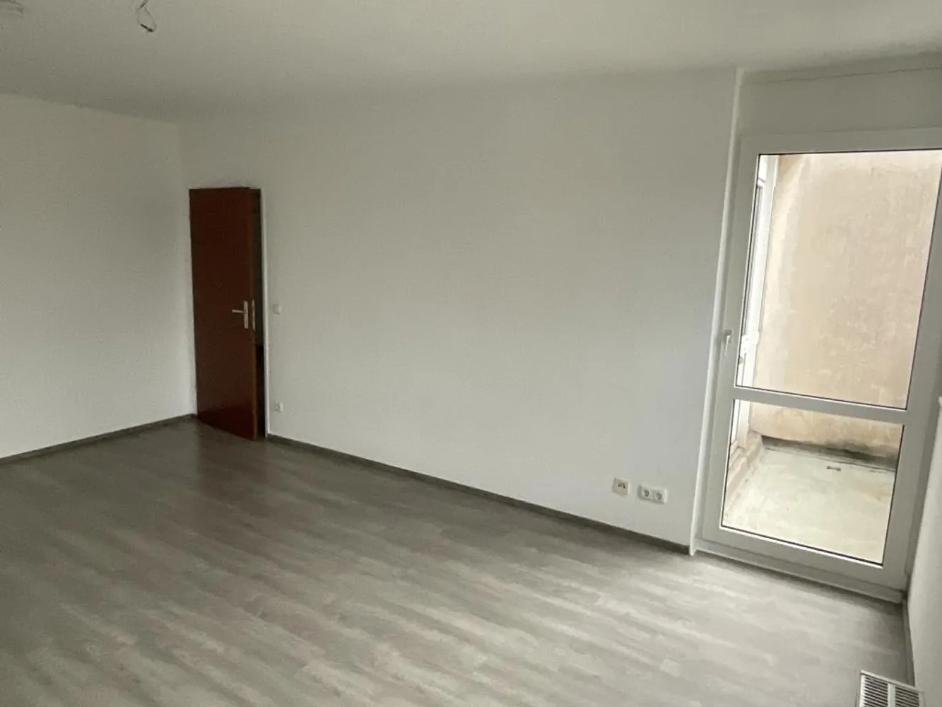 2 Zimmer Wohnung mit 64 m² in Duisburg – Bild 11