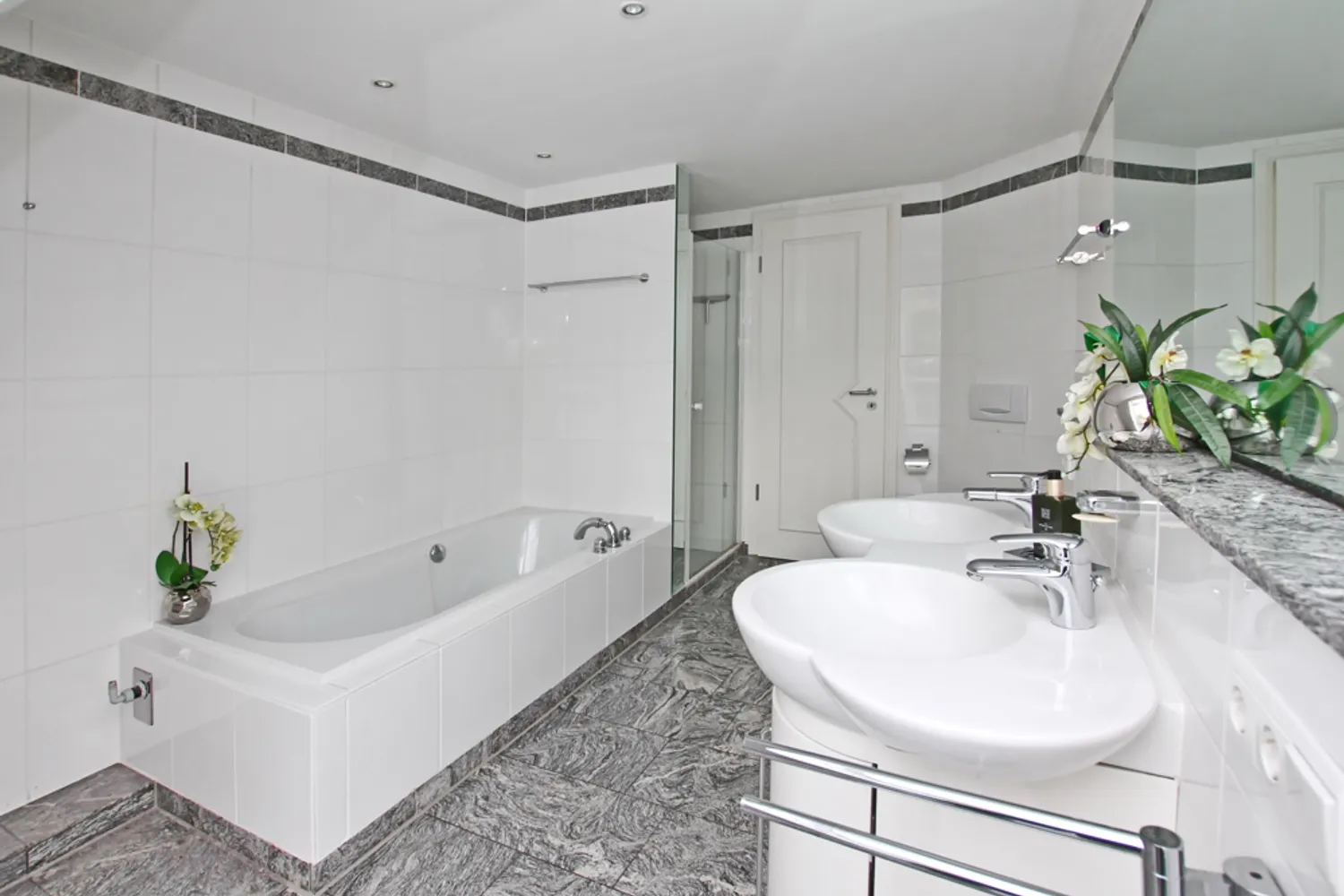 5 Zimmer Wohnung mit 175 m² in Hamburg – Bild 3