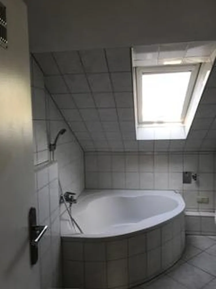 2 Zimmer Wohnung mit 60 m² in Wiesbaden – Bild 1