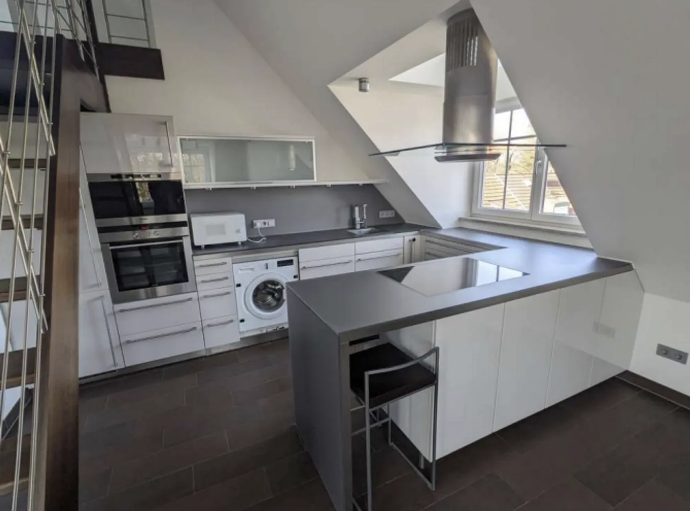 3 Zimmer Wohnung mit 115 m² in München – Bild 2