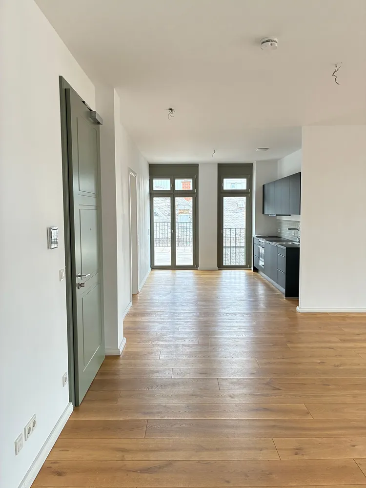 5 Zimmer Wohnung mit 155 m² in Frankfurt am Main – Bild 1