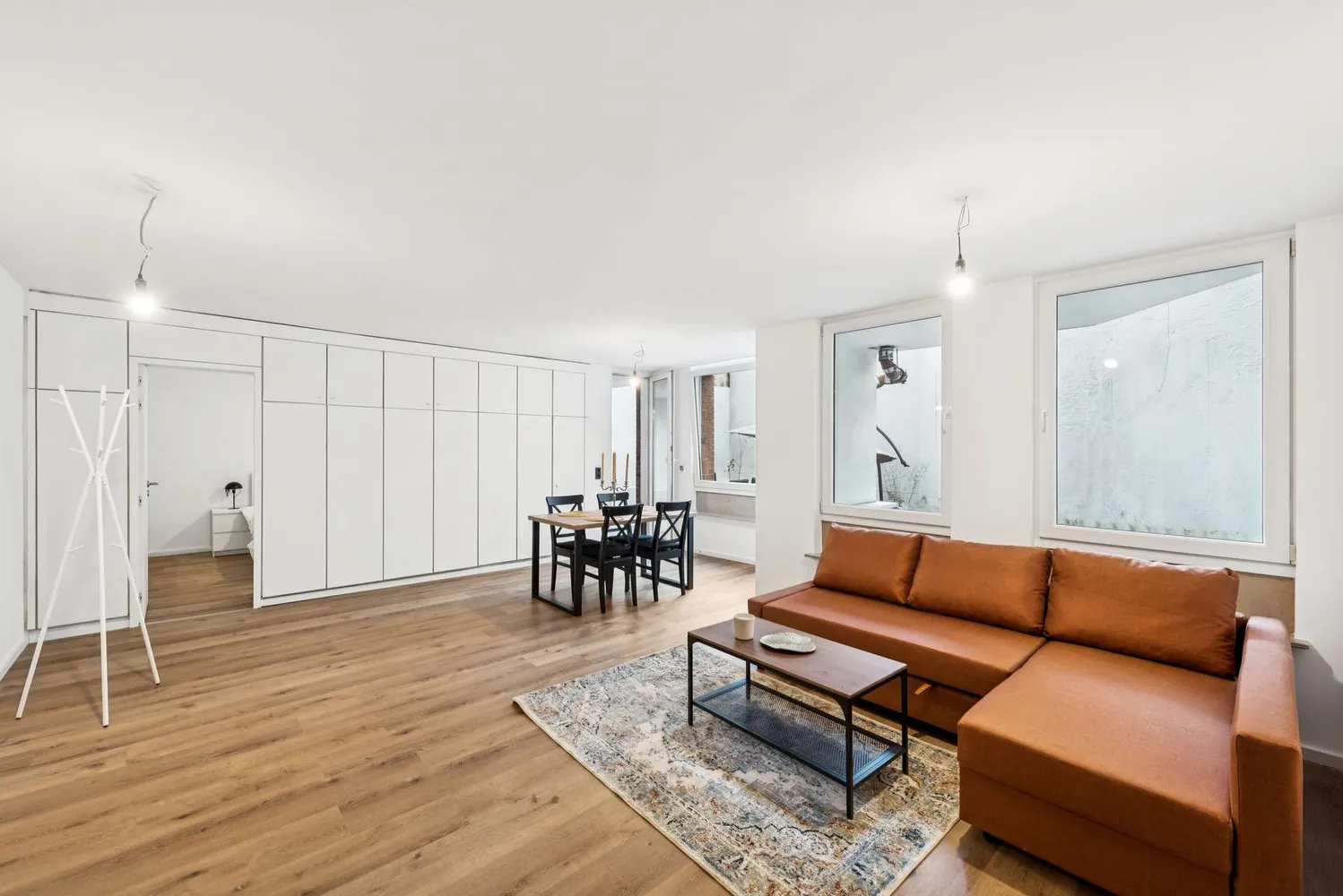 2 Zimmer Wohnung mit 75 m² in Köln – Bild 2