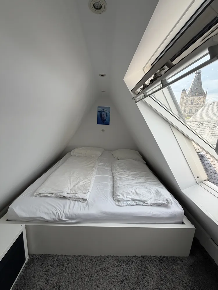 2 Zimmer Wohnung mit 65 m² in Köln – Bild 9