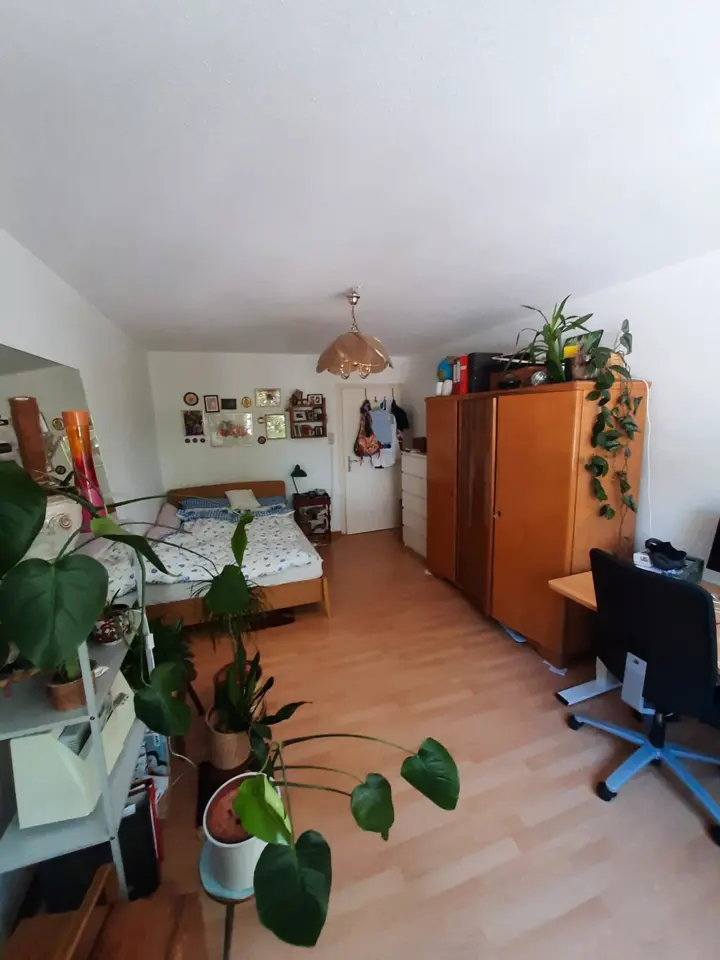 Shared room with 75 m² in Stuttgart – Photo 3