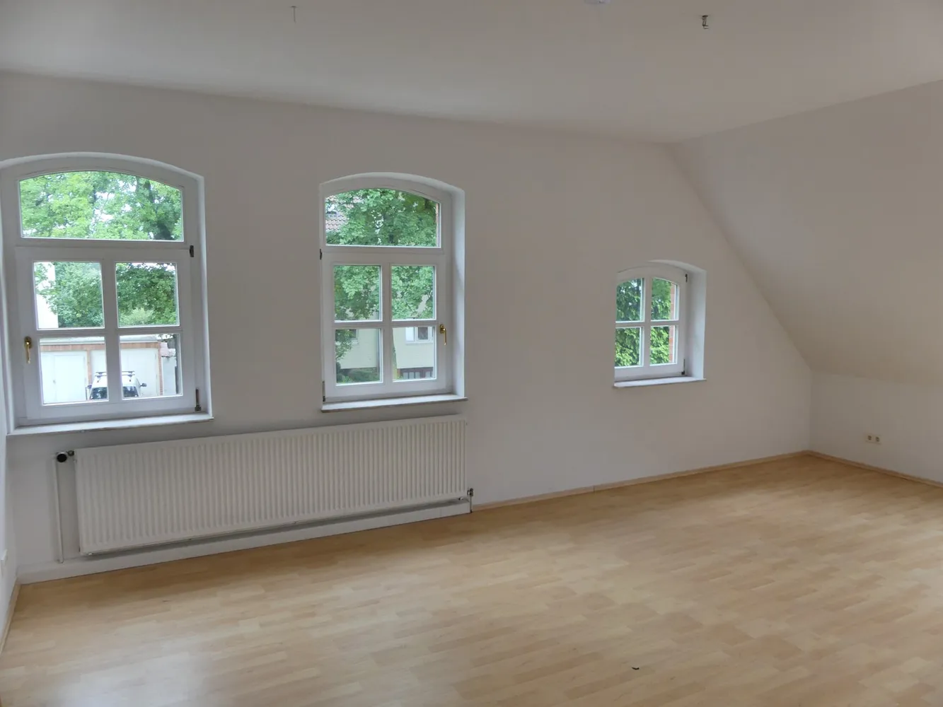 4 Zimmer Wohnung mit 100 m² in Hannover – Bild 1