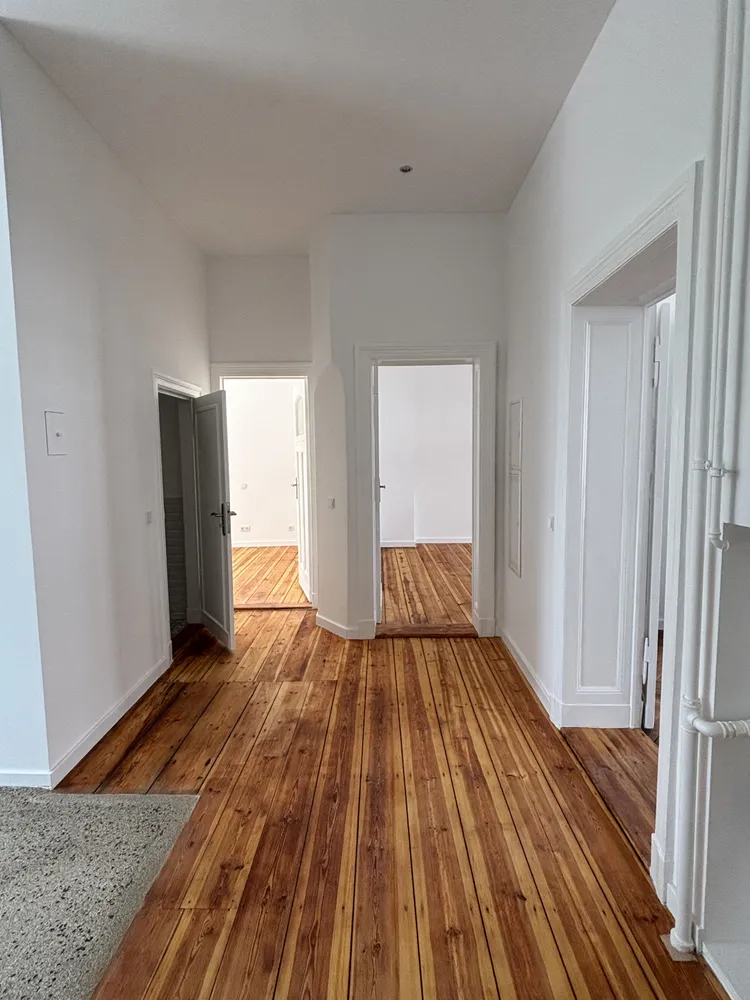 4 Zimmer Wohnung mit 111 m² in Berlin – Bild 2