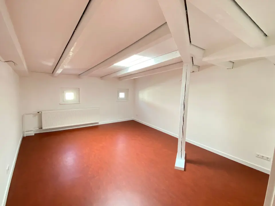10 Zimmer Wohnung mit 277 m² in Hannover – Bild 6