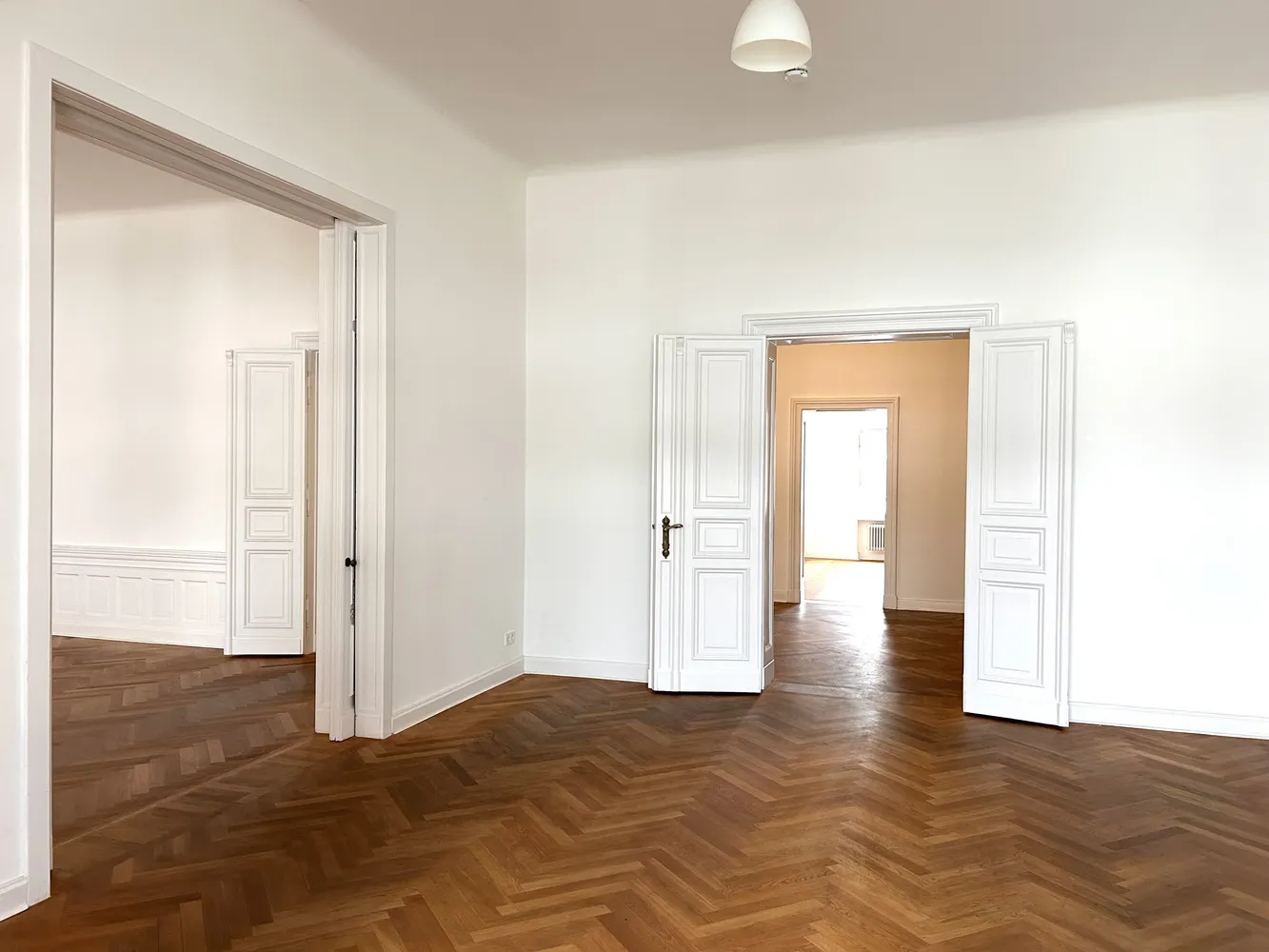6 Zimmer Wohnung mit 265 m² in Berlin – Bild 8